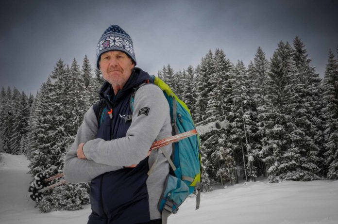 Watzmann im Blick: mit Schneeschuhen in den Alpen oberhalb von 1000 Metern Bergführer Hubert Nagl in den Bayerischen Alpen im Nationalpark Berchtesgaden. Foto: Oliver Abraham