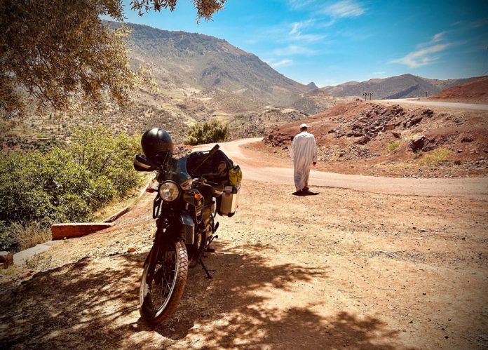 Abenteuer Hoher Atlas – Überquerung der höchsten Gebirgskette Nordafrikas Hoher Atlas, Marokko. Pause in Ait Blal, auf dem Weg ins Glückliche Tal. . Foto: Mario Vedder
